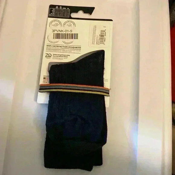 Smartwool Woman’s Everyday Zero Cushion Crew Sock-DP Navy Size Small NWT - Picture 3 of 4